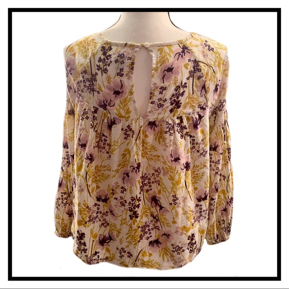 Old Navy Blouse - Picture 2 of 5